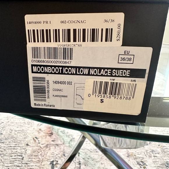 Women's Icon Low Nolace Water-Repellent Suede Boots - Picture 7 of 7